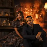 EFF Magazine | John Legend Serenades Chrissy Teigen in Swoon-Worthy New Video